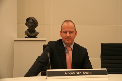 Arnoud Van Doorn Umrah ke Tanah Suci